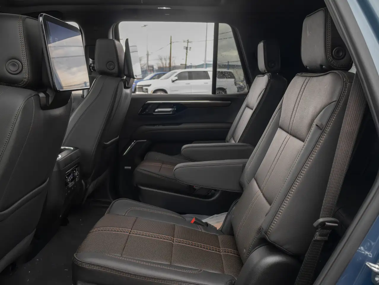 Chevrolet Tahoe photo Chevrolet Tahoe