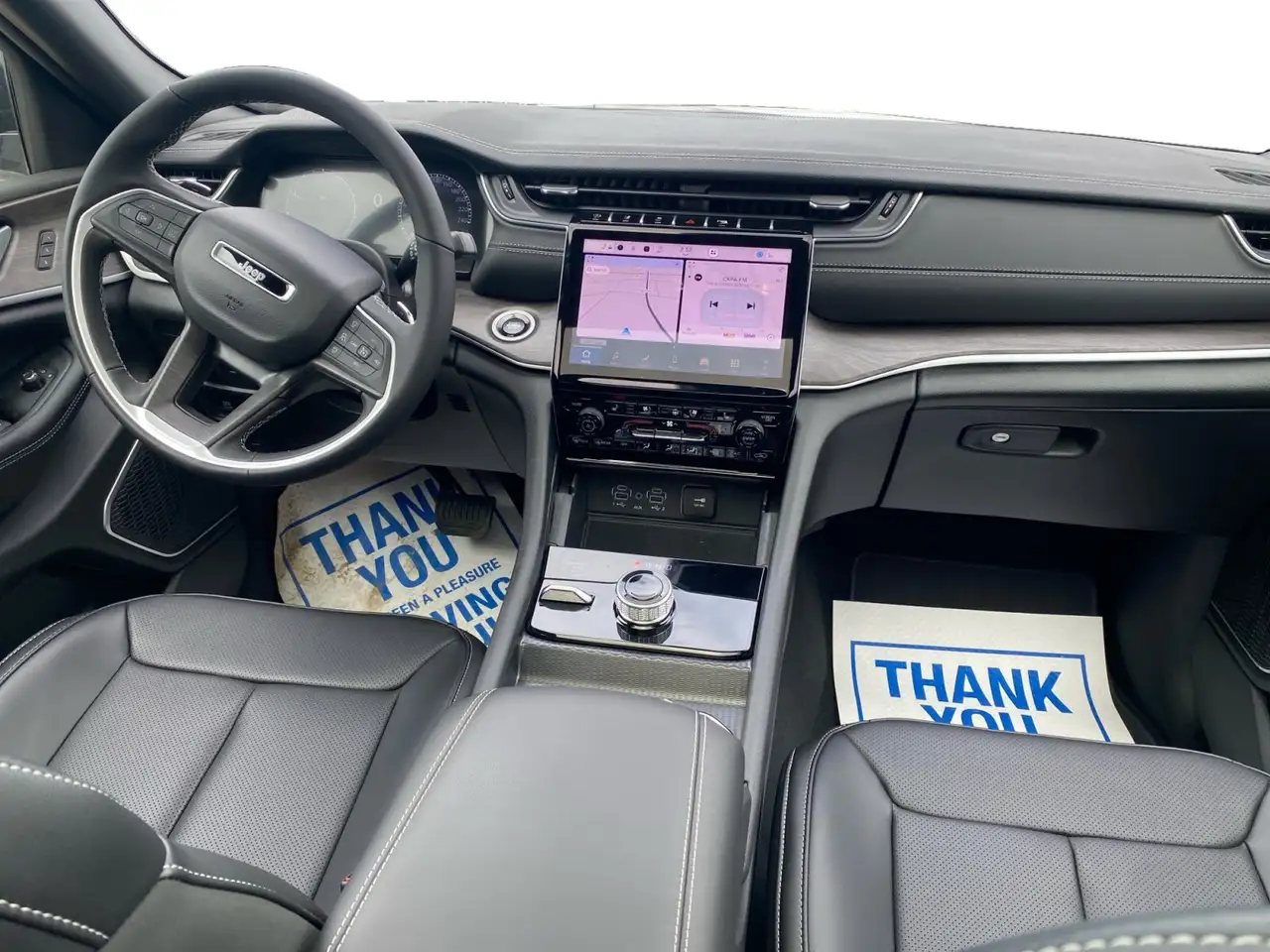 Jeep Grand Cherokee photo Jeep Grand Cherokee
