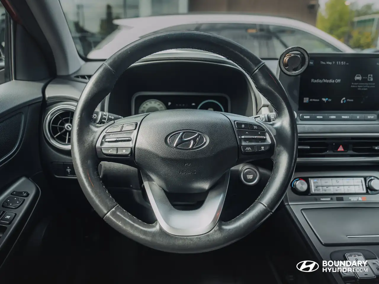Hyundai KONA снимка Hyundai KONA