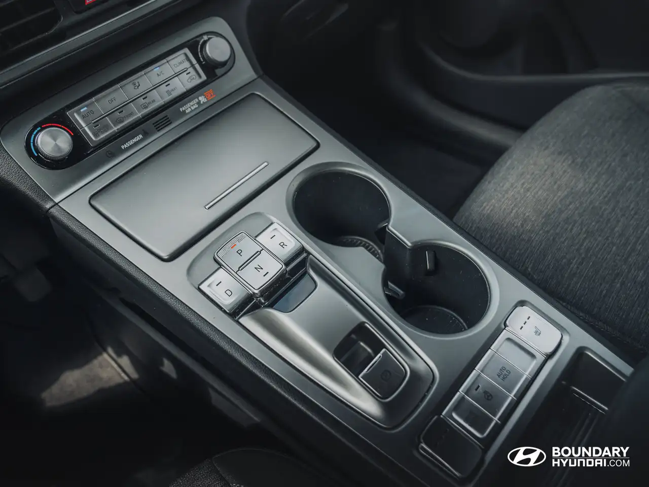 Hyundai KONA снимка Hyundai KONA