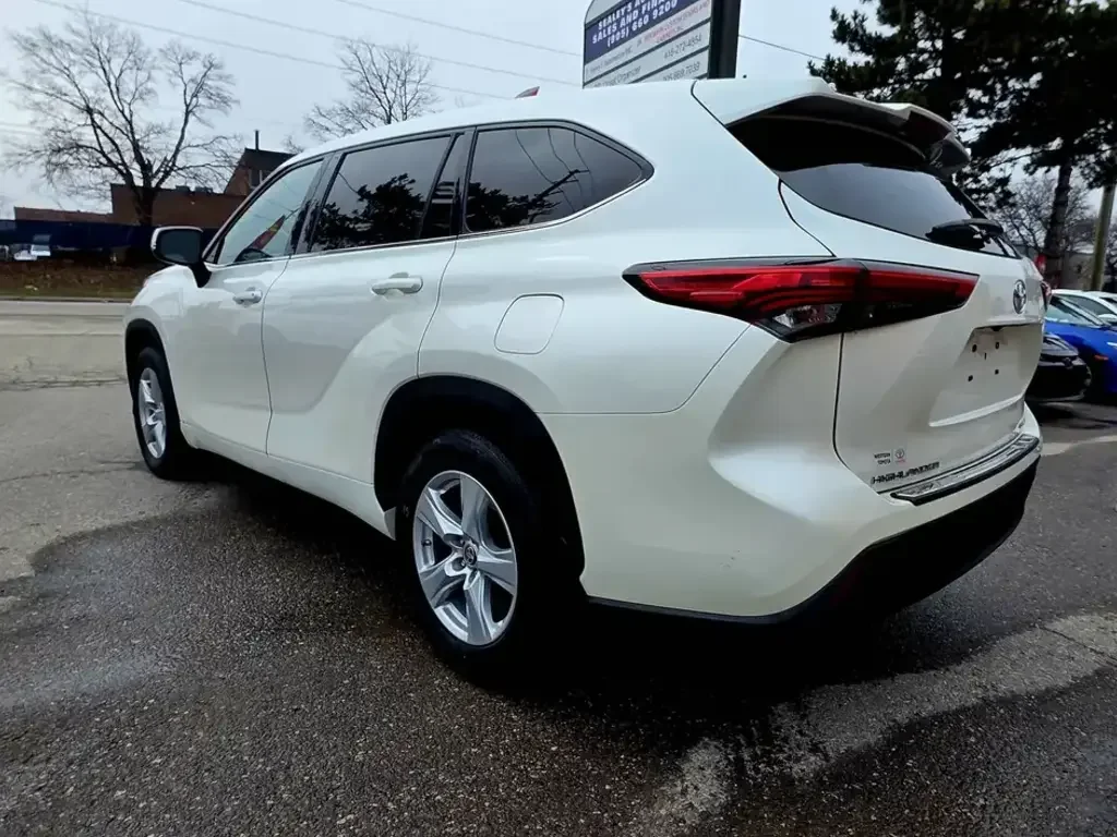Toyota Highlander снимка Toyota Highlander