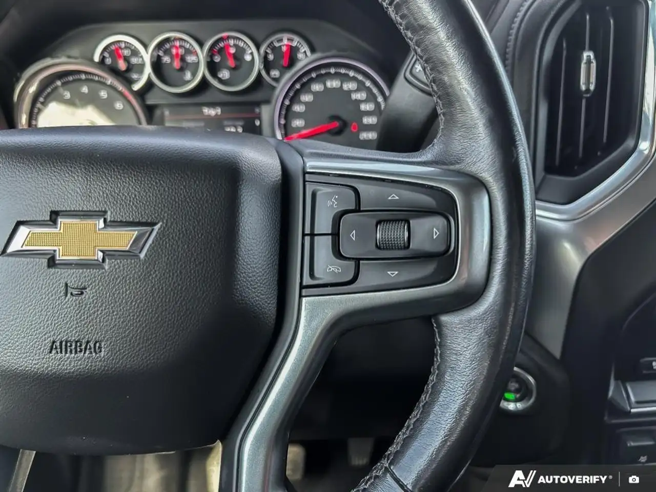 Chevrolet Silverado 2500 снимка Chevrolet Silverado 2500