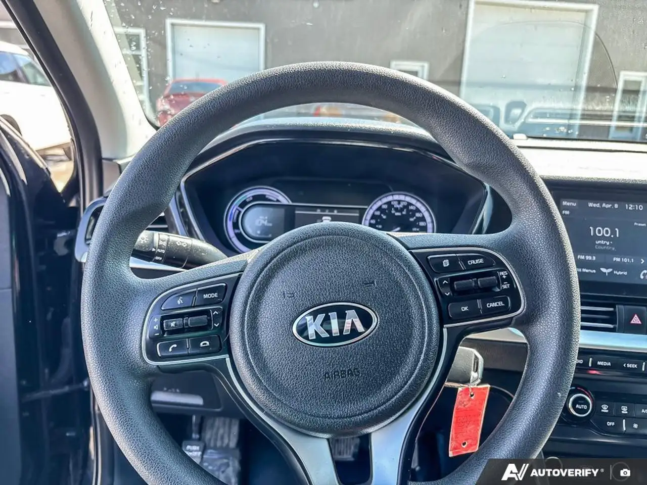 Kia Niro снимка Kia Niro
