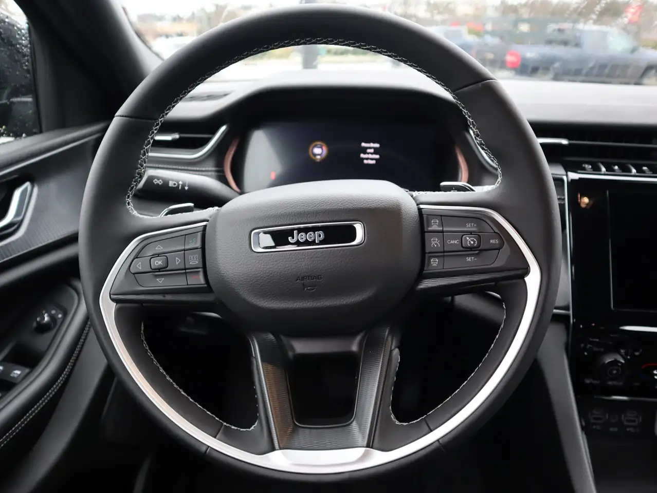 Jeep Grand Cherokee снимка Jeep Grand Cherokee