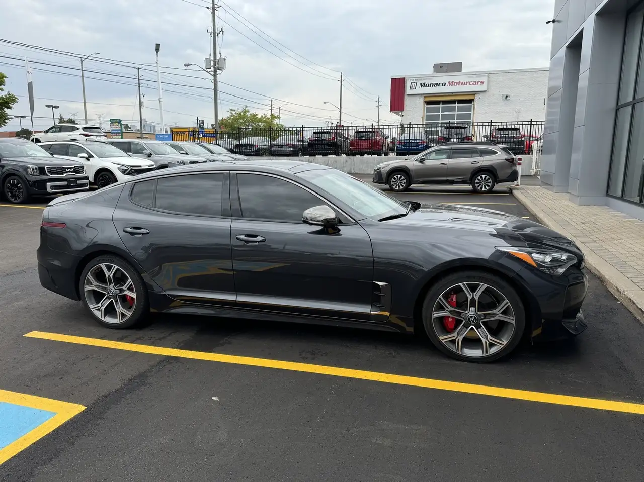 Kia Stinger photo Kia Stinger