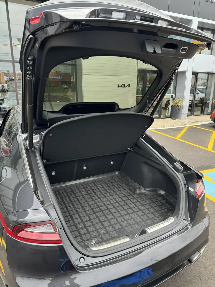 Kia Stinger photo Kia Stinger