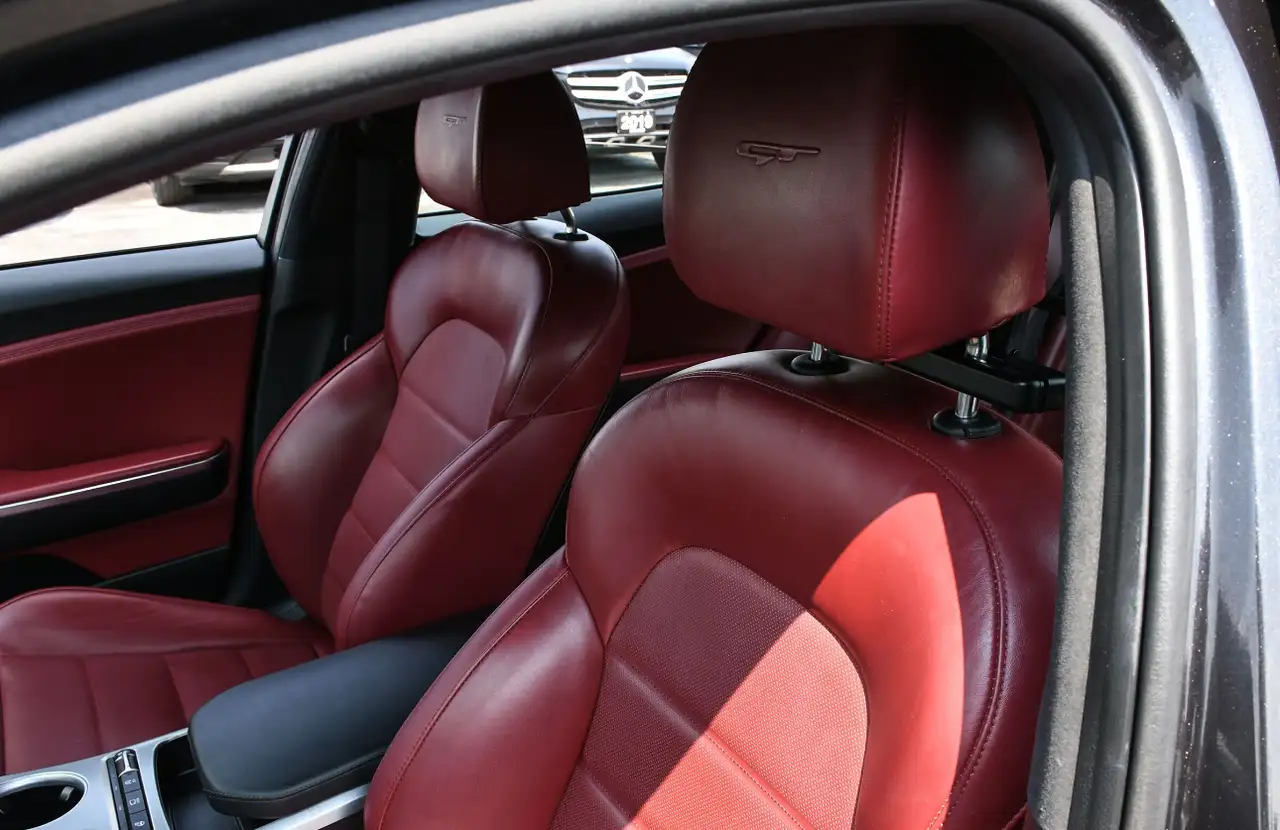 Kia Stinger photo Kia Stinger