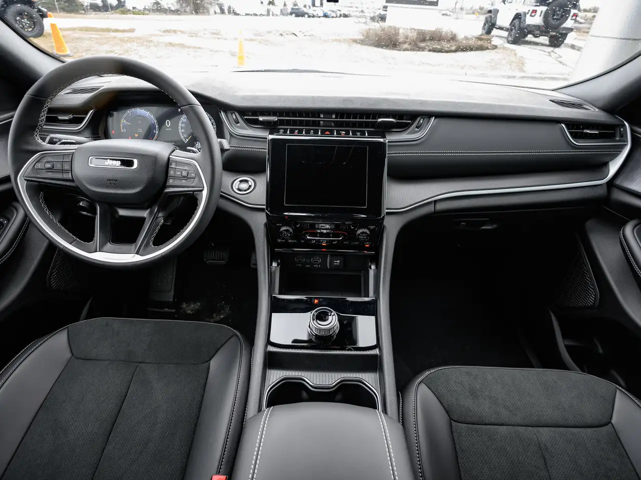 Jeep Grand Cherokee снимка Jeep Grand Cherokee