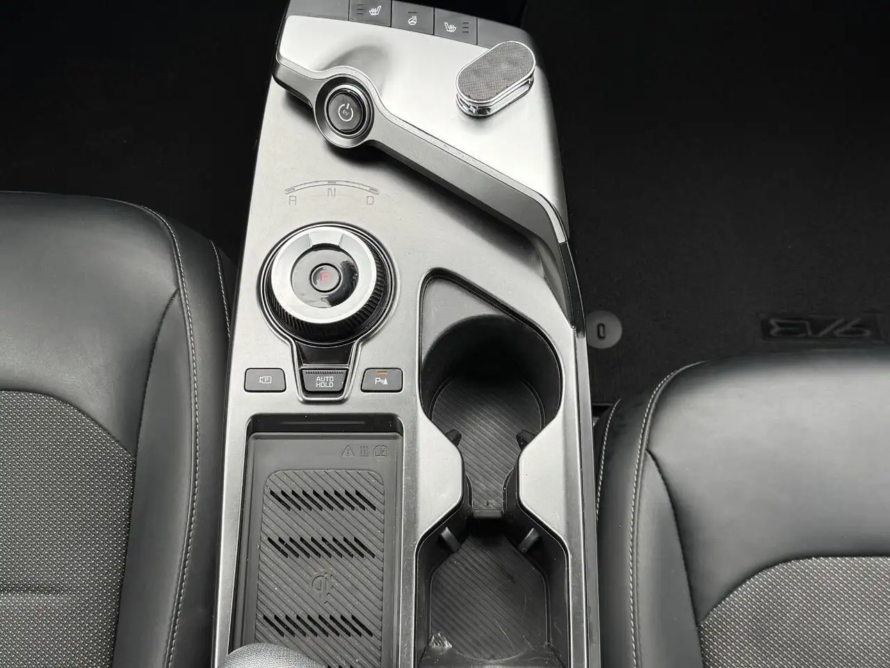 Kia EV6 снимка Kia EV6