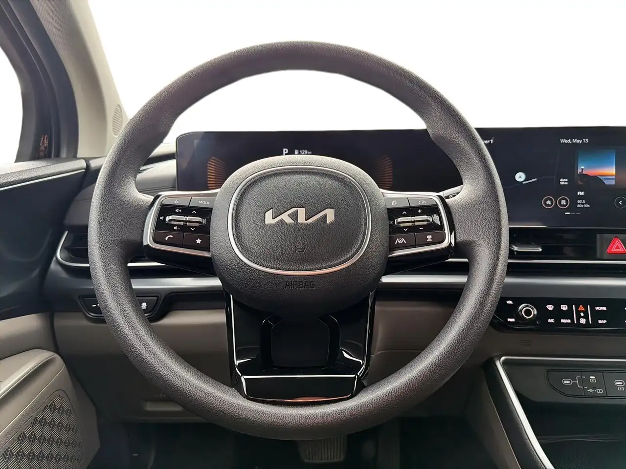 Kia Carnival снимка Kia Carnival