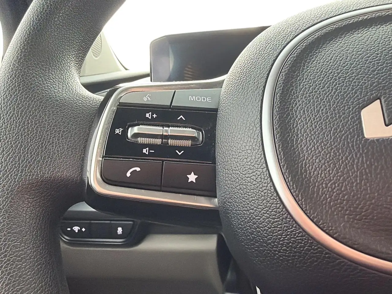 Kia Carnival снимка Kia Carnival