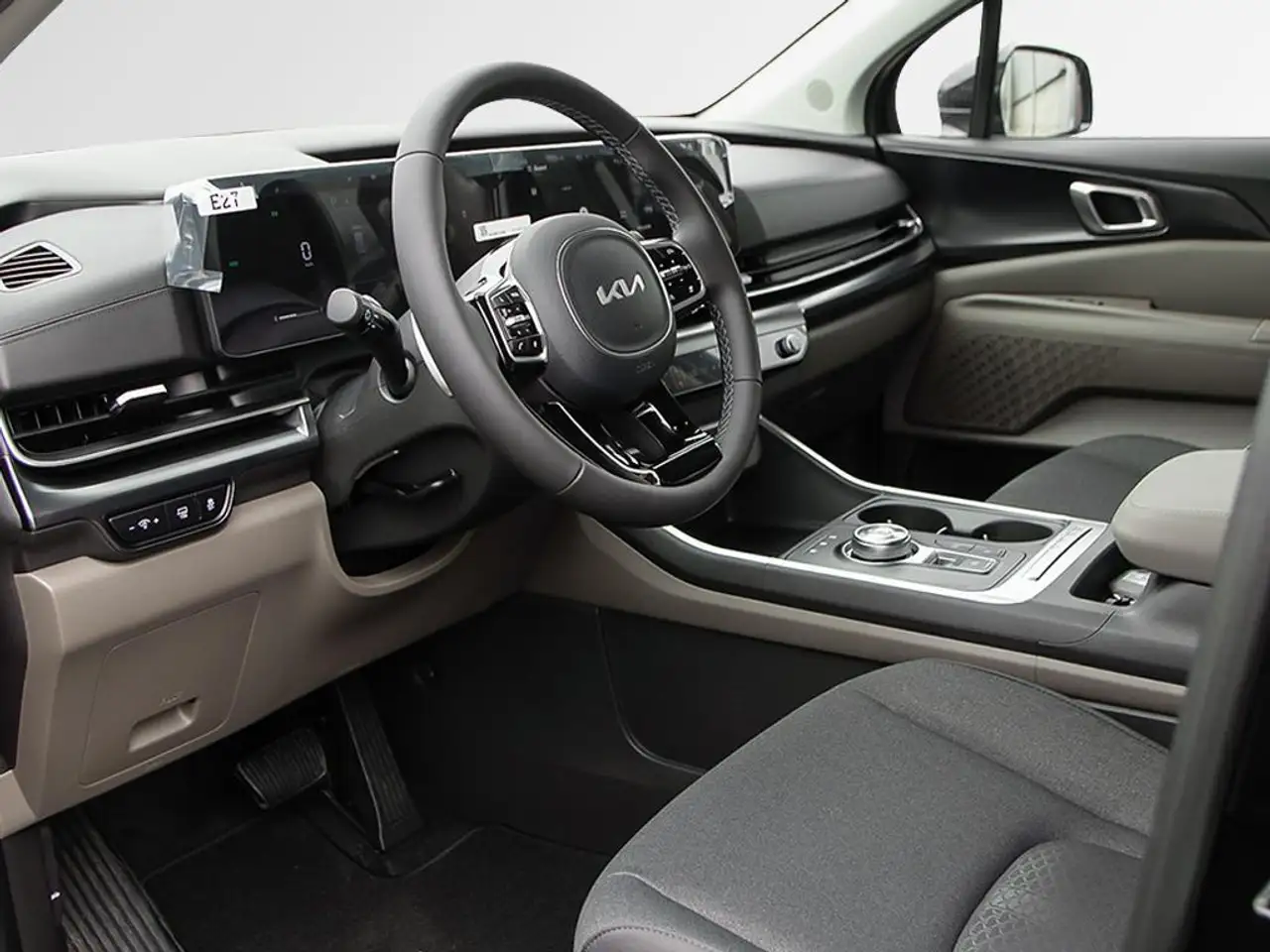 Kia Carnival снимка Kia Carnival