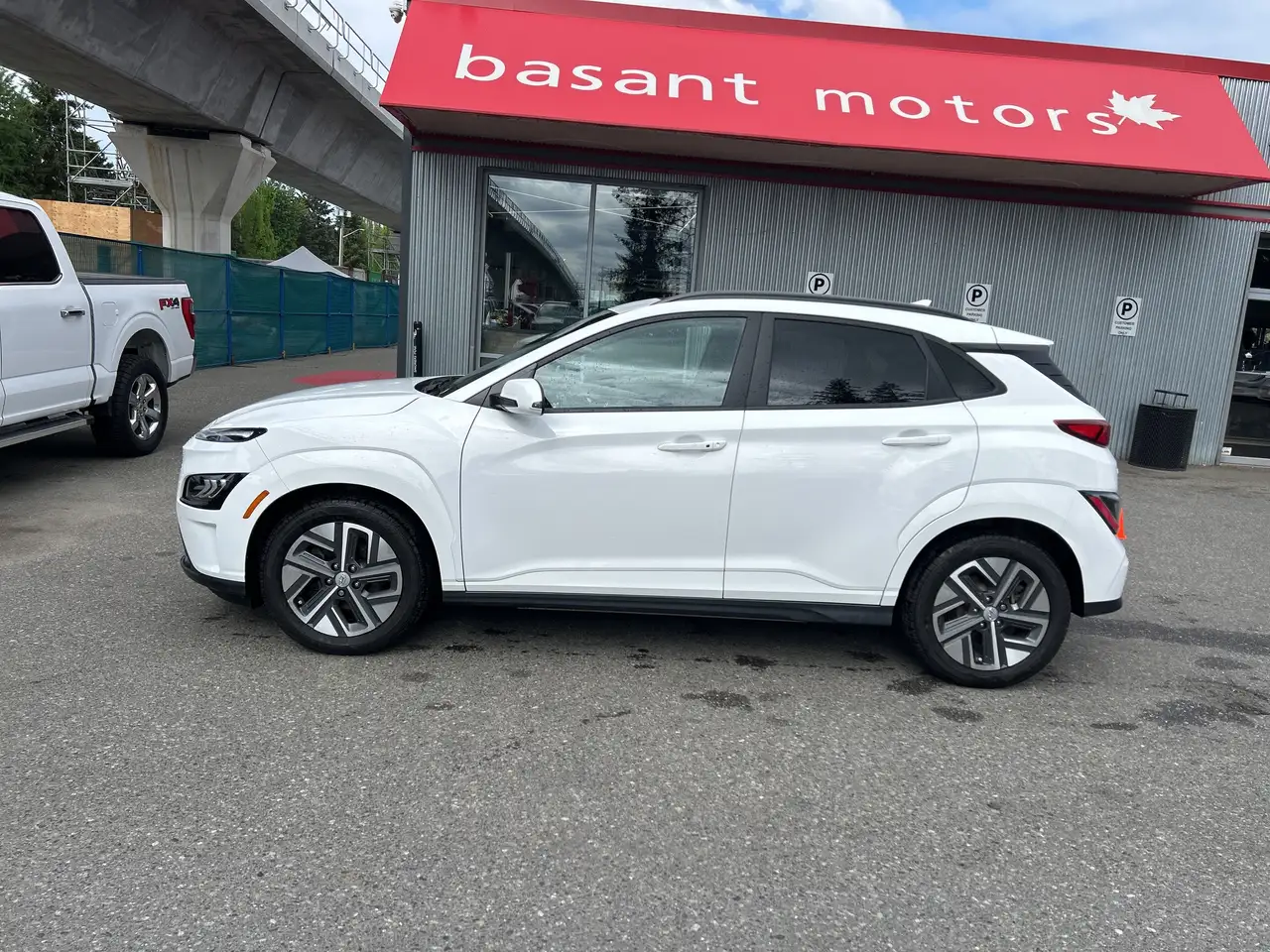 Hyundai KONA снимка Hyundai KONA