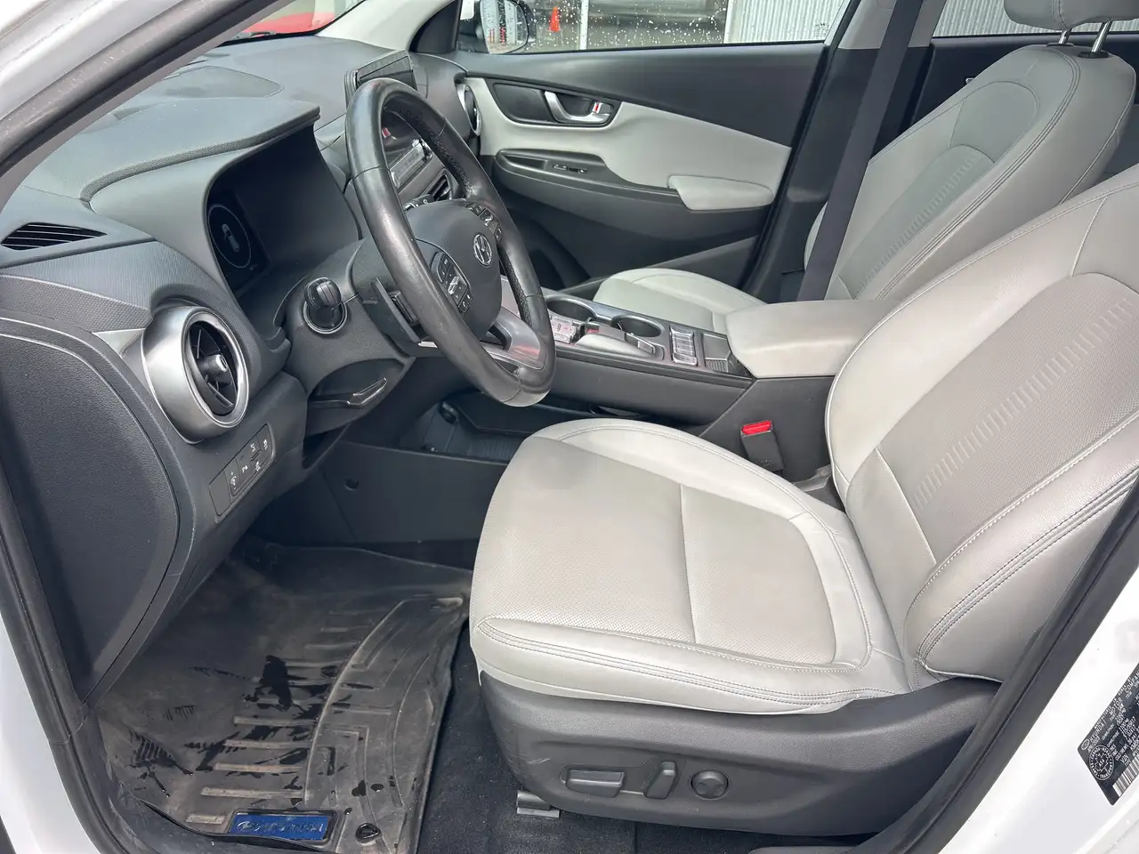 Hyundai KONA снимка Hyundai KONA
