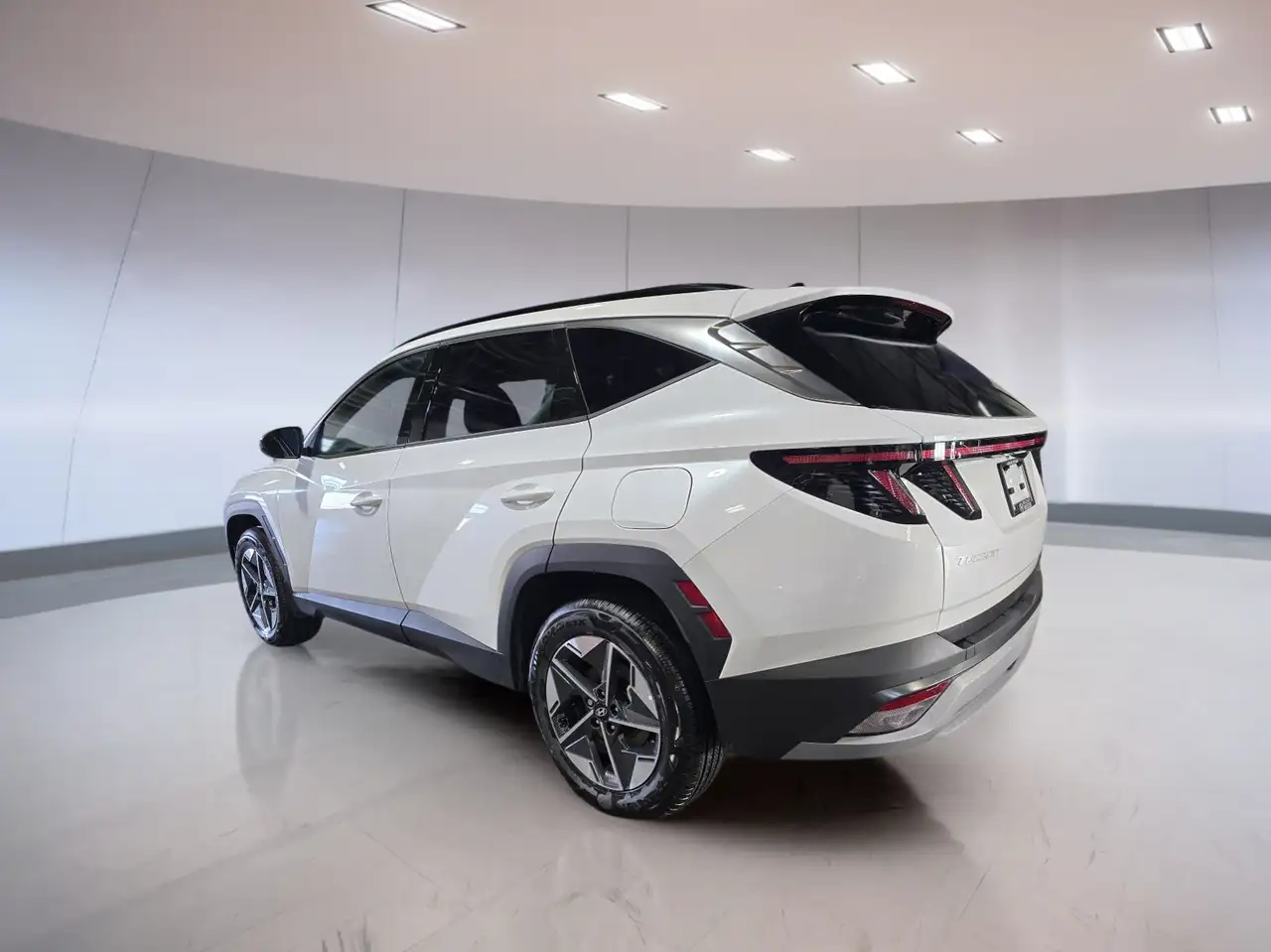 Hyundai TUCSON снимка Hyundai TUCSON