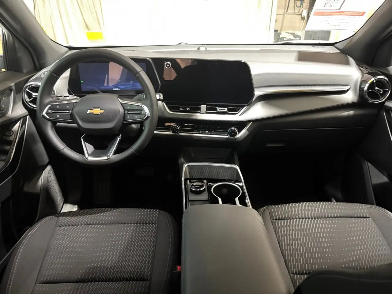 Chevrolet Equinox снимка Chevrolet Equinox