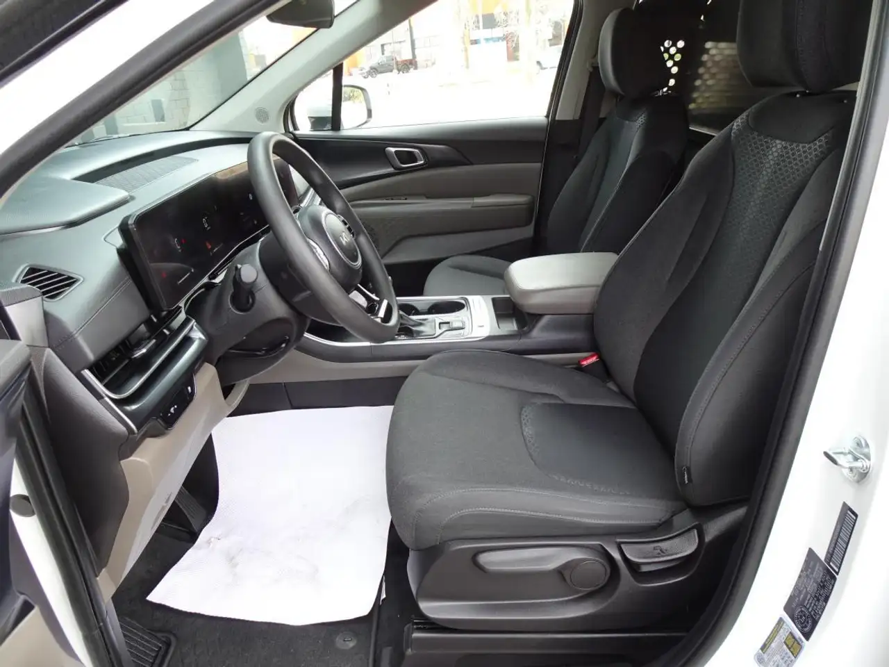 Kia Carnival снимка Kia Carnival
