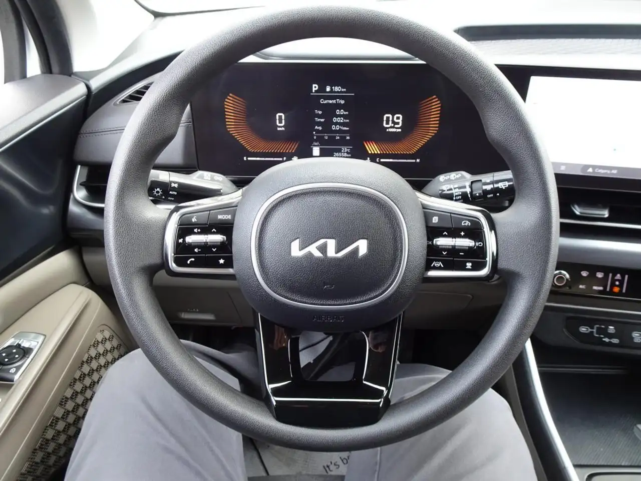 Kia Carnival снимка Kia Carnival