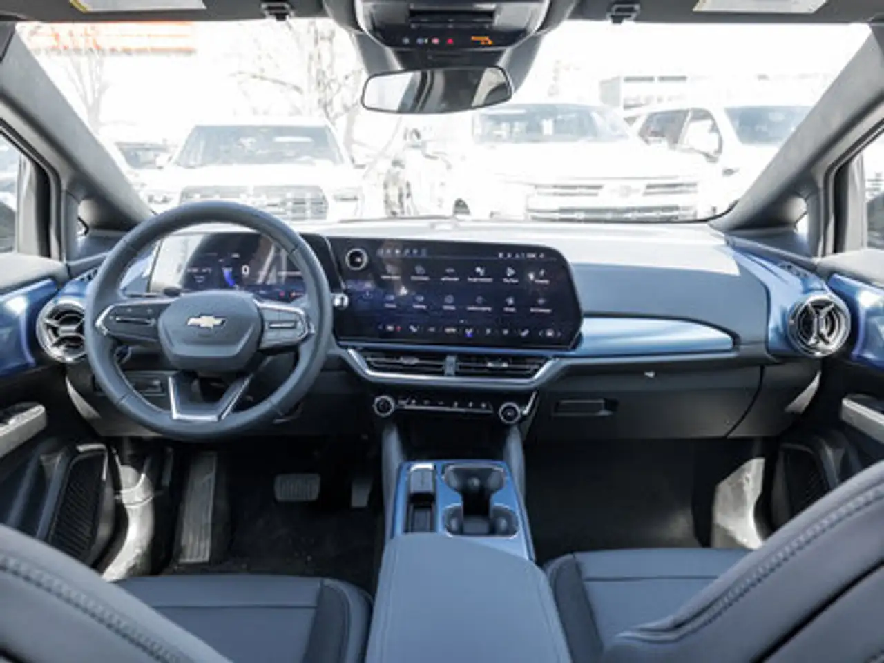 Chevrolet Equinox снимка Chevrolet Equinox
