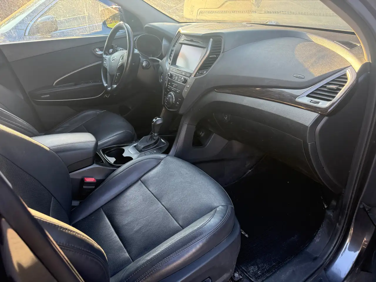 Hyundai SANTA FE снимка Hyundai SANTA FE