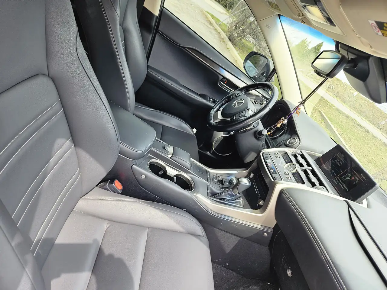 Lexus NX photo Lexus NX