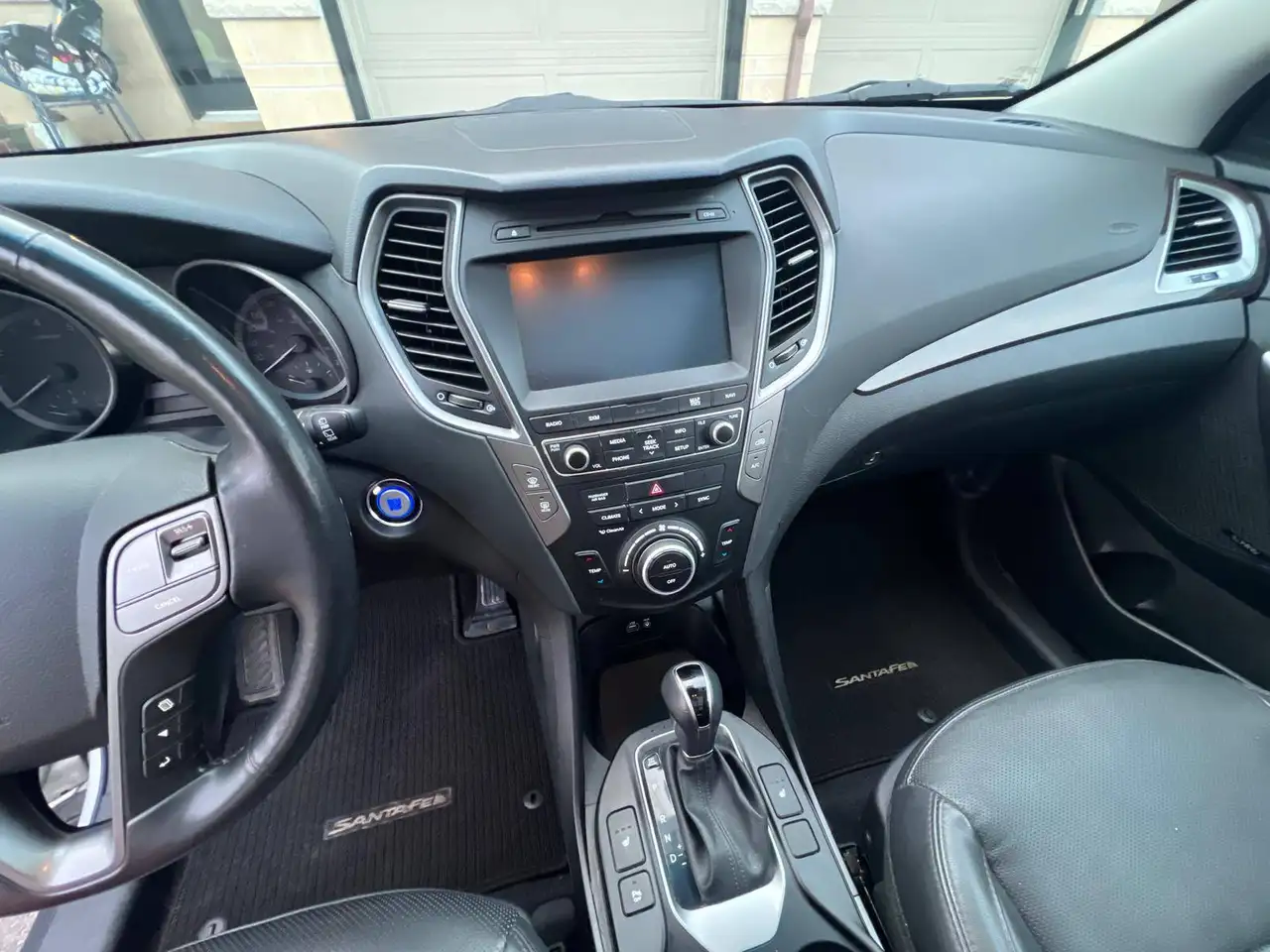 Hyundai SANTA FE снимка Hyundai SANTA FE