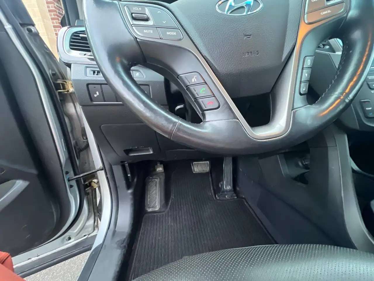 Hyundai SANTA FE снимка Hyundai SANTA FE