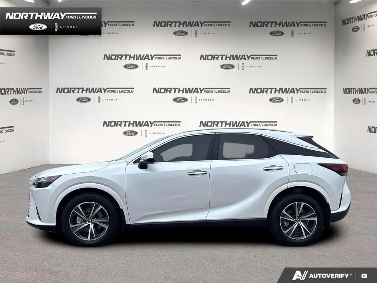Lexus RX photo Lexus RX