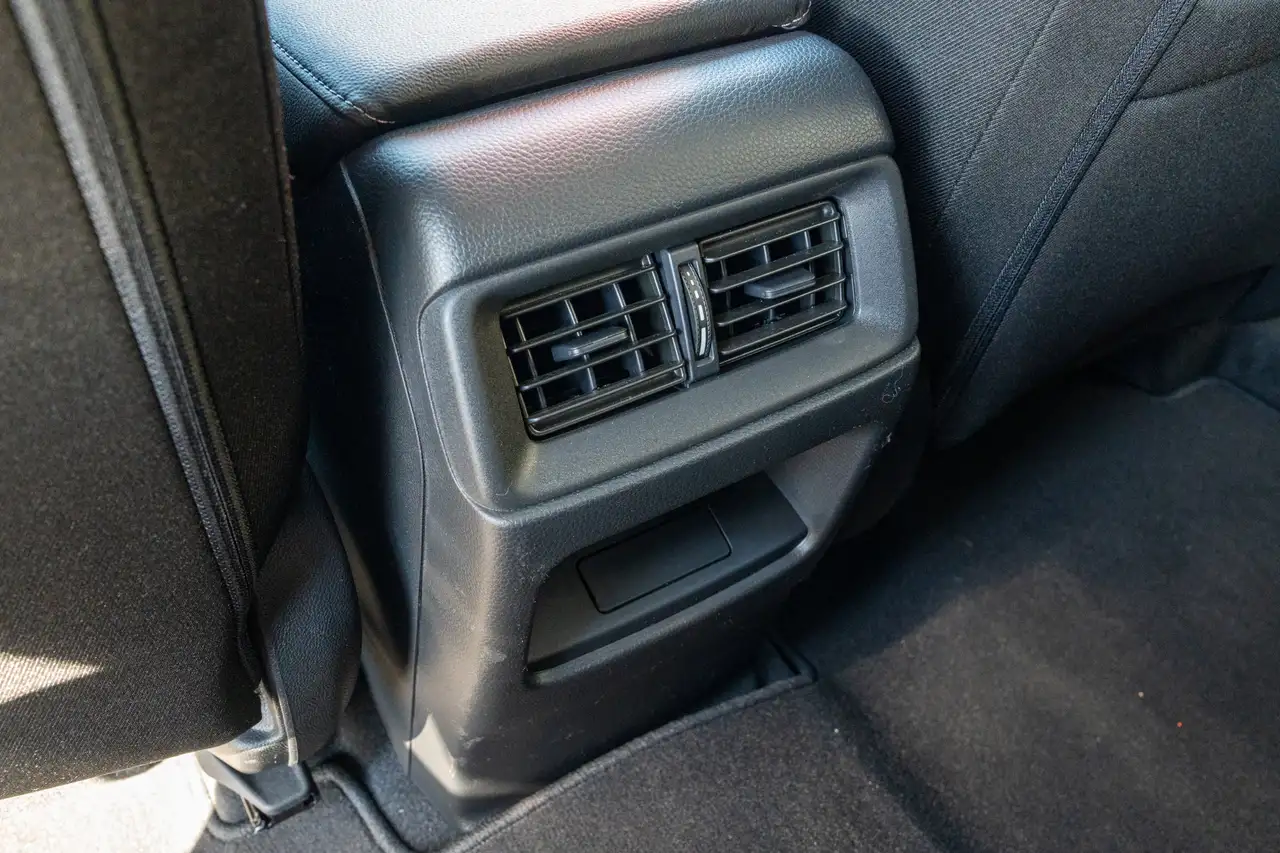 Honda CR-V photo Honda CR-V