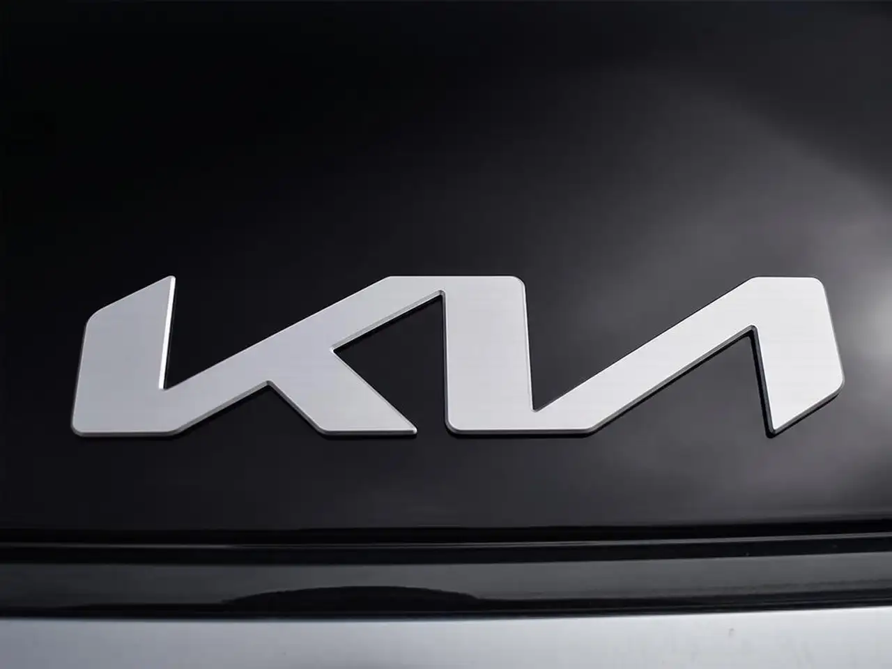 Kia K4 photo Kia K4