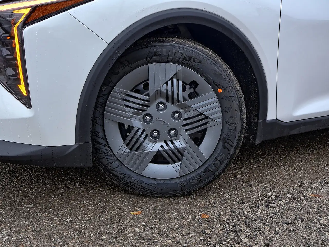 Kia K4 снимка Kia K4