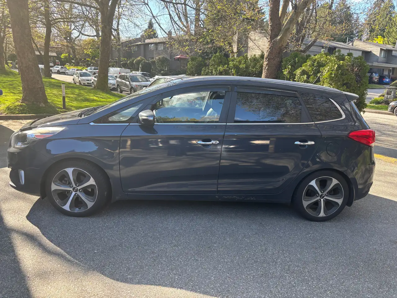 Kia Rondo fotografie Kia Rondo