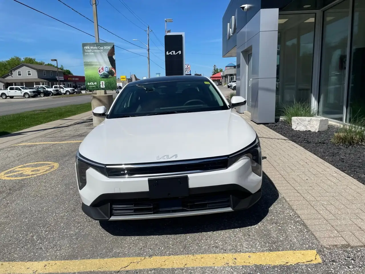 Kia K4 снимка Kia K4