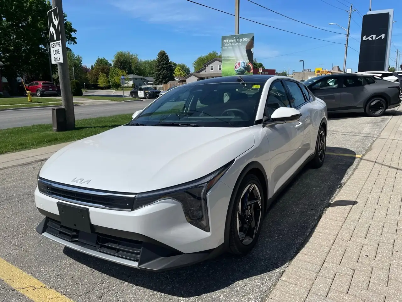 Kia K4 снимка Kia K4