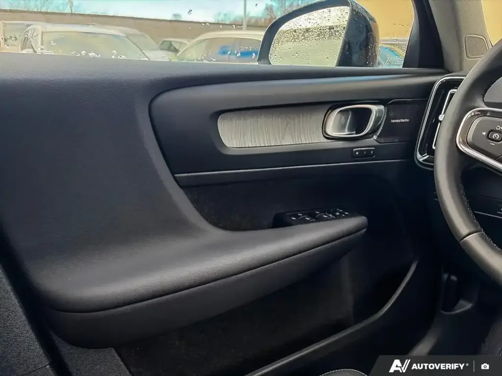 Volvo XC40 снимка Volvo XC40