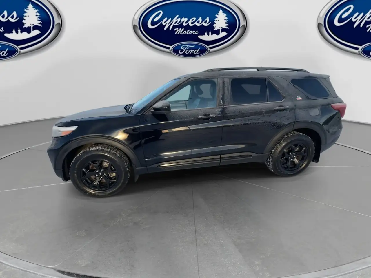 Ford Explorer снимка Ford Explorer
