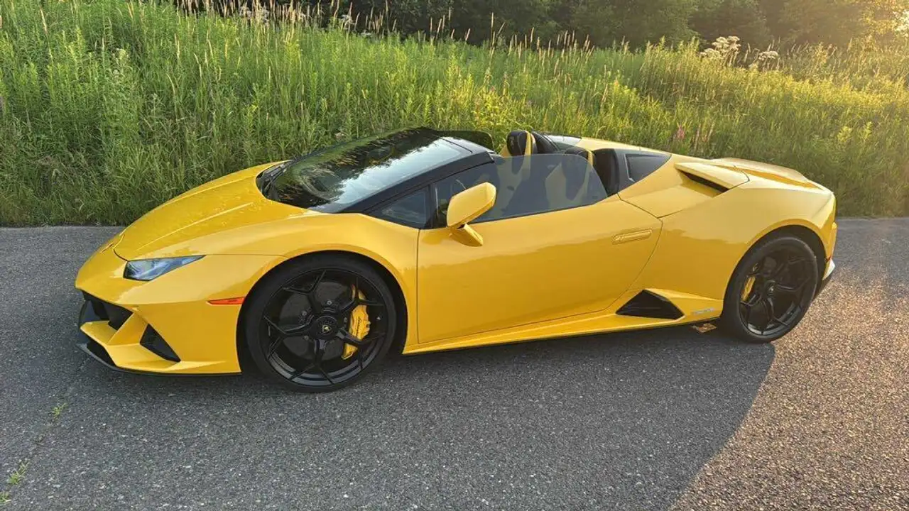 Lamborghini Huracán photo Lamborghini Huracán