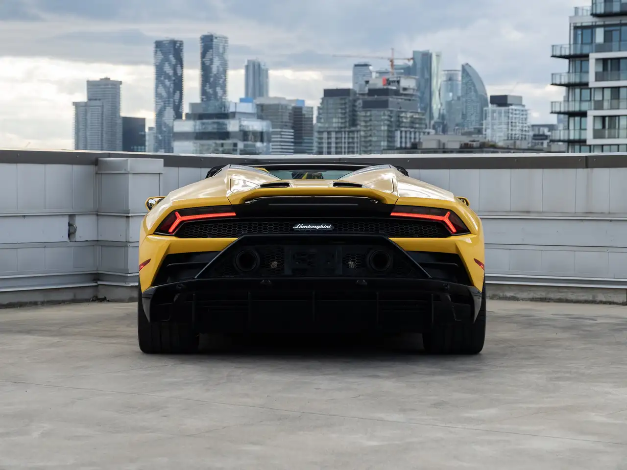 Lamborghini Huracán photo Lamborghini Huracán