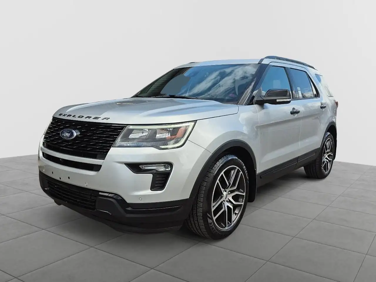 Ford Explorer снимка Ford Explorer