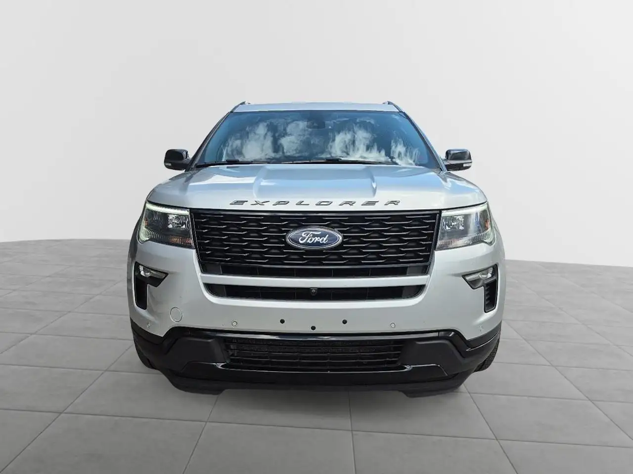 Ford Explorer снимка Ford Explorer
