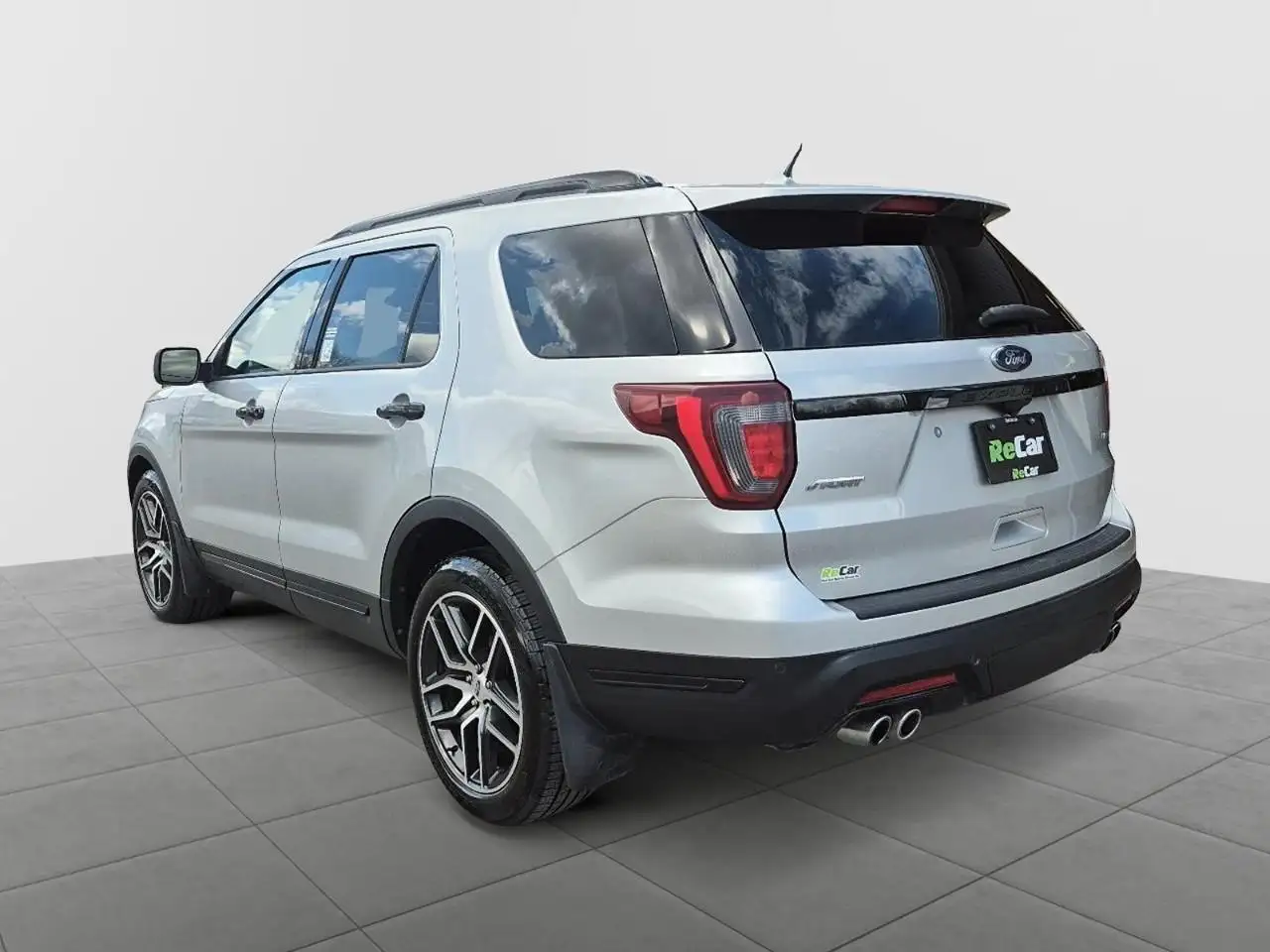 Ford Explorer снимка Ford Explorer