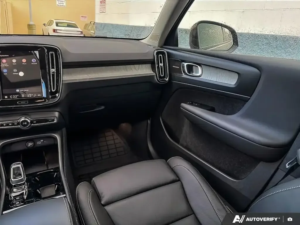 Volvo XC40 снимка Volvo XC40