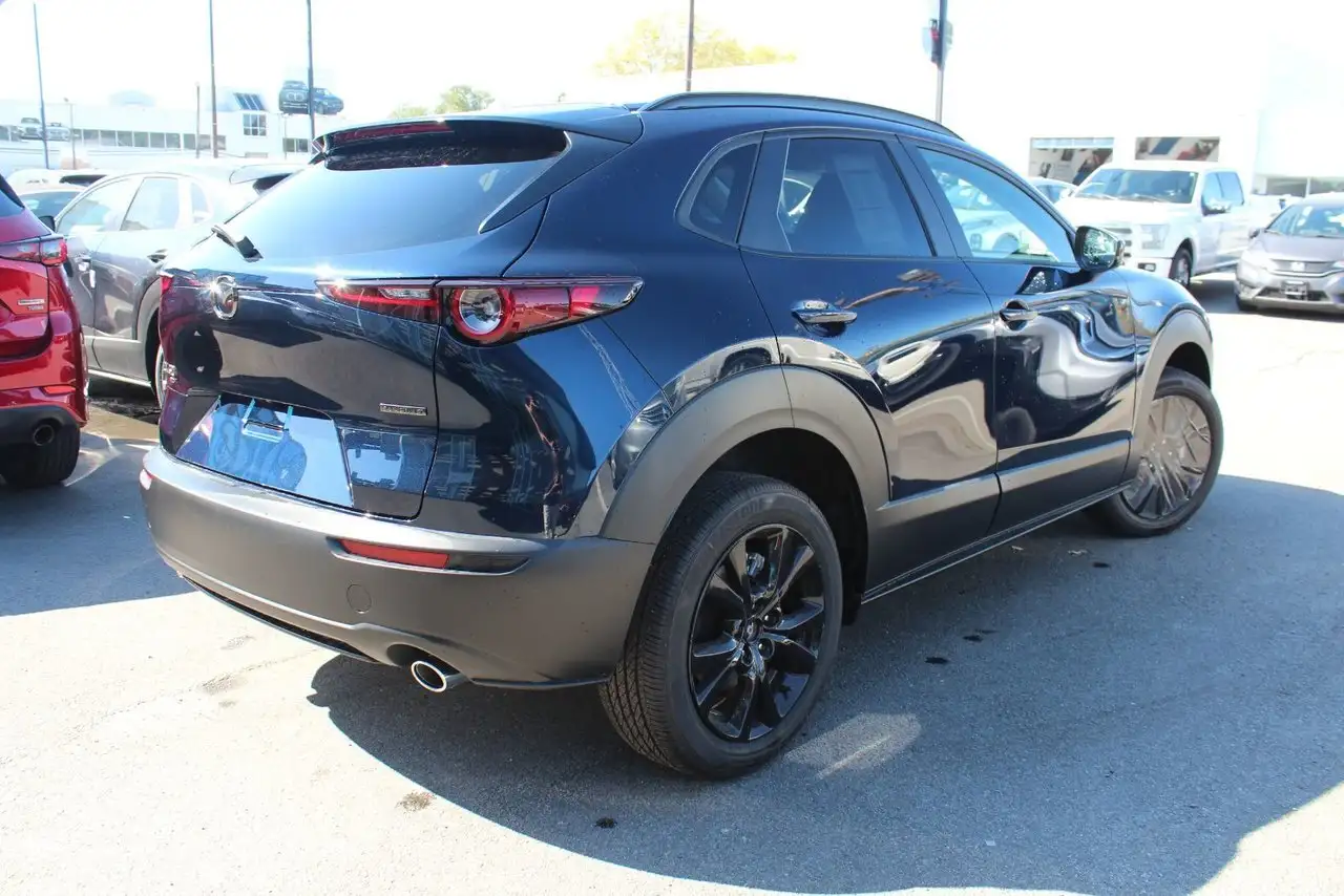 Mazda CX-30 photo Mazda CX-30