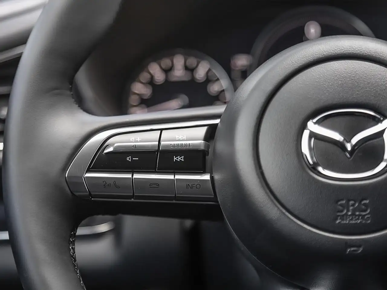 Mazda CX-30 photo Mazda CX-30