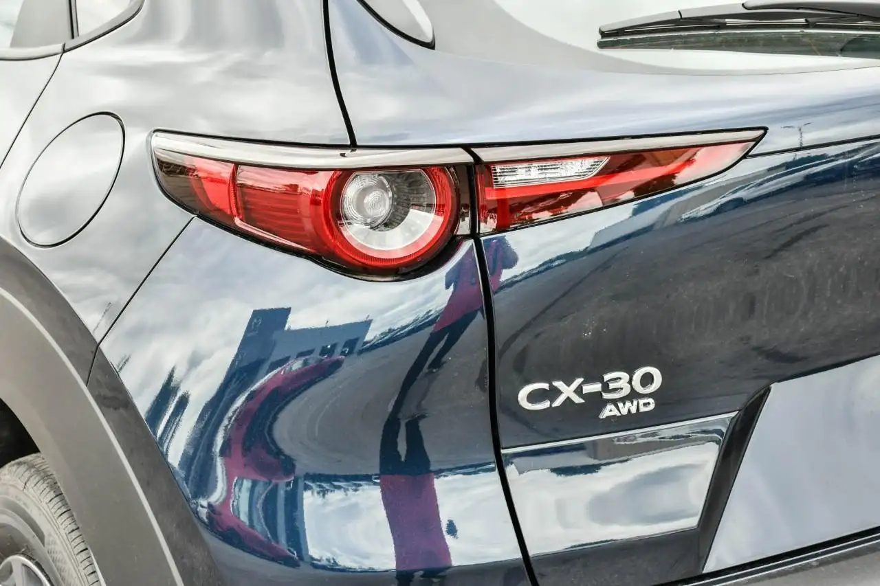 Mazda CX-30 photo Mazda CX-30