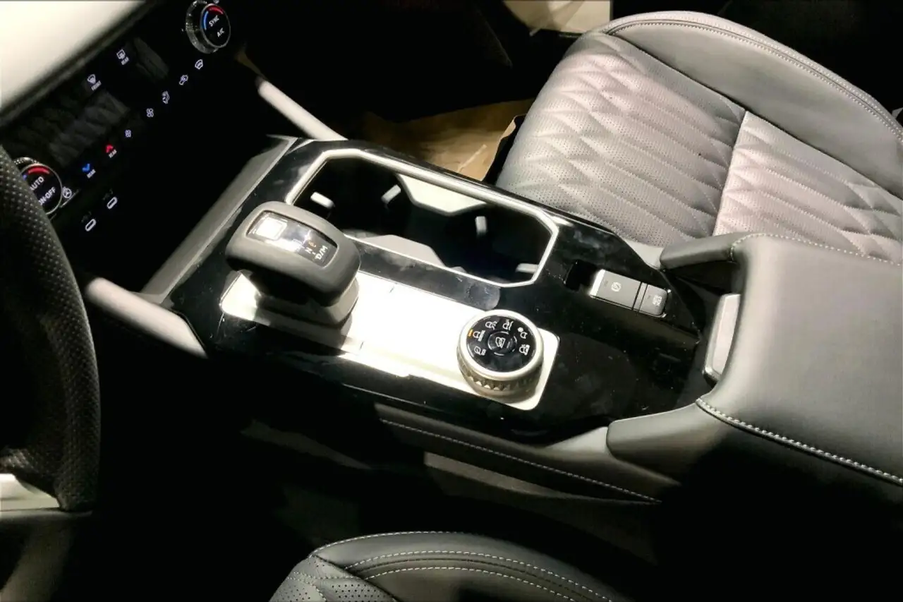 Mitsubishi Outlander fotografie Mitsubishi Outlander