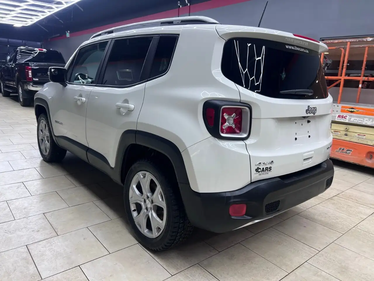Jeep Renegade снимка Jeep Renegade