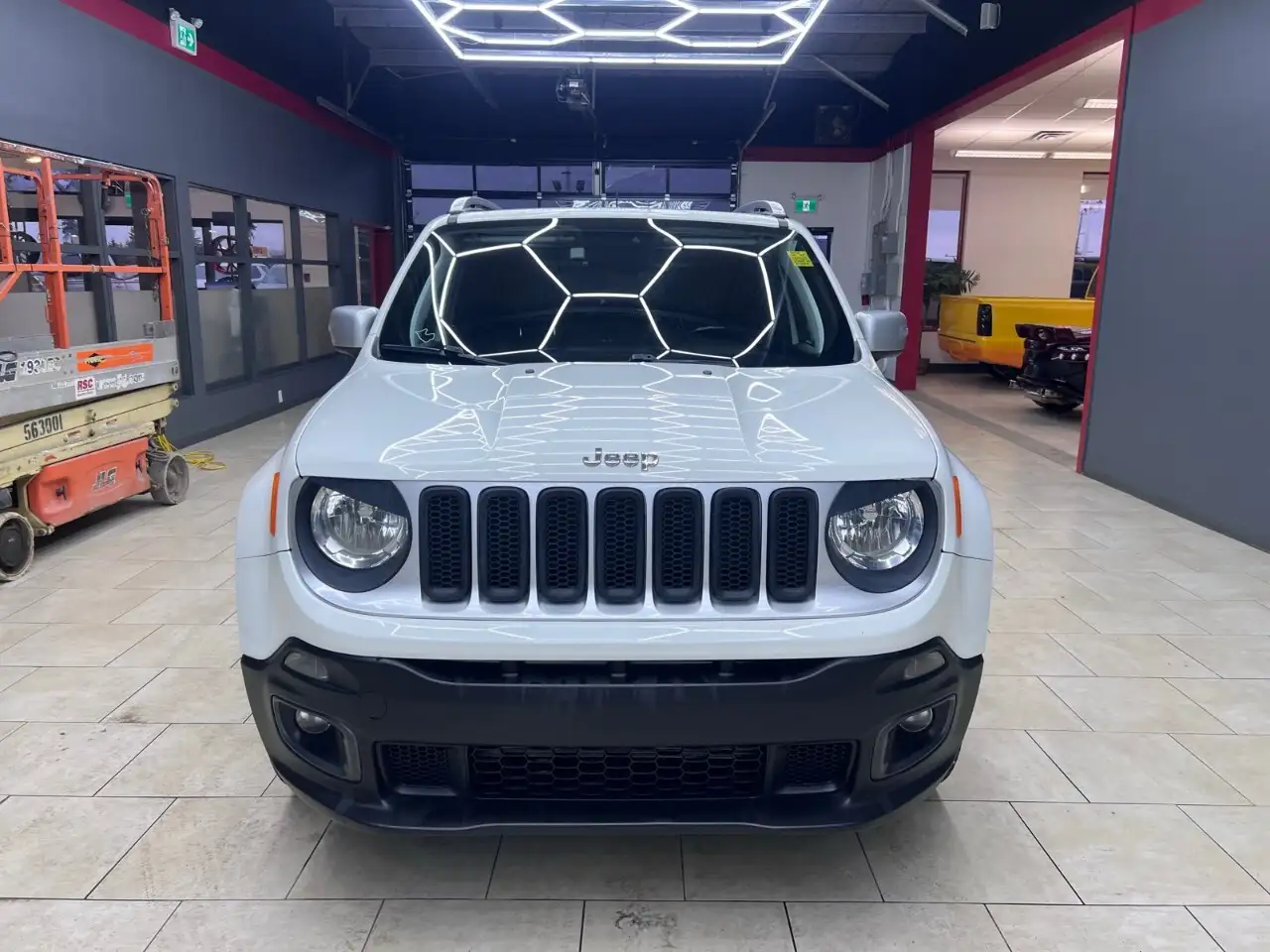 Jeep Renegade снимка Jeep Renegade