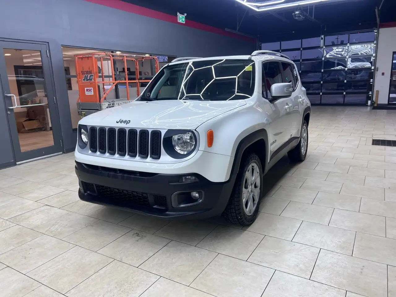 Jeep Renegade снимка Jeep Renegade