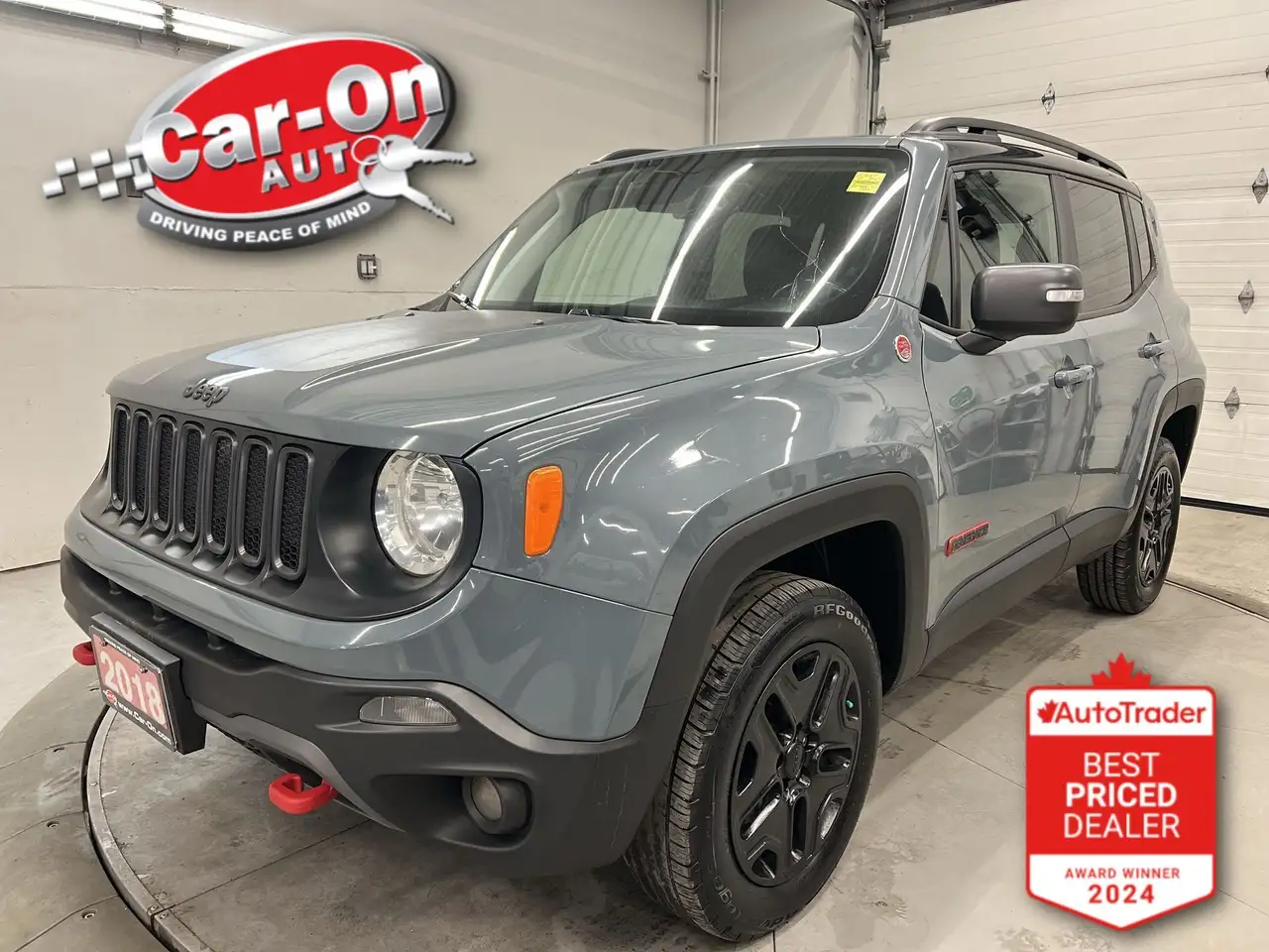 Jeep Renegade снимка Jeep Renegade